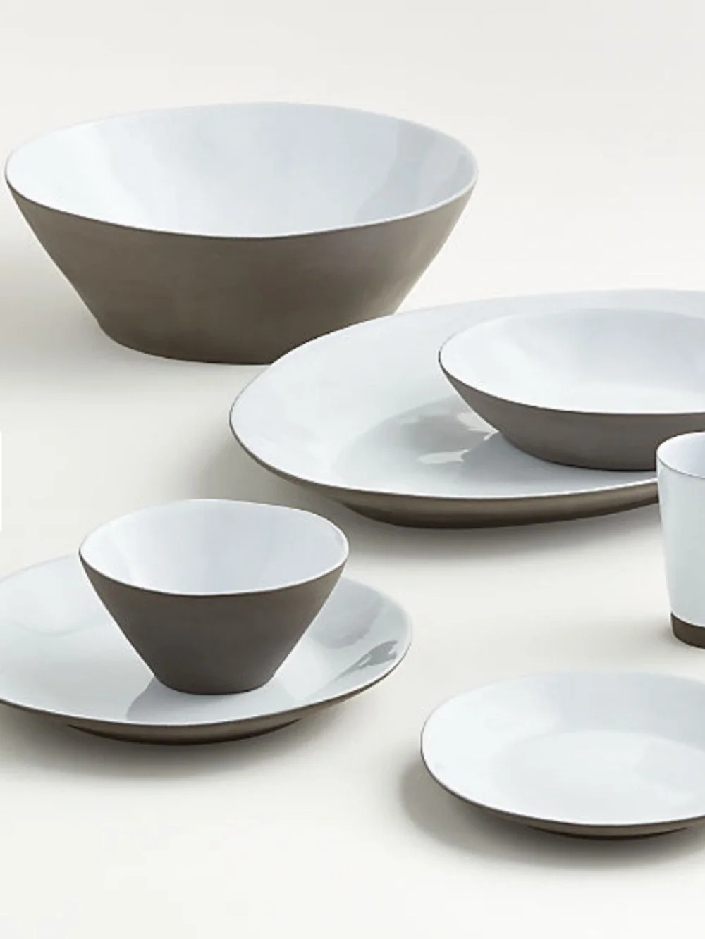 New! Crate&Barrel White 2-Tone Ceramic Serving Bowl